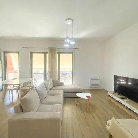 Superior 2br In A Apartment
