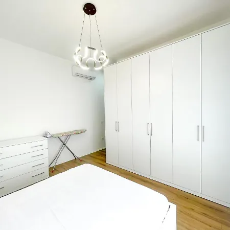 Superior 2br In A * Tirana