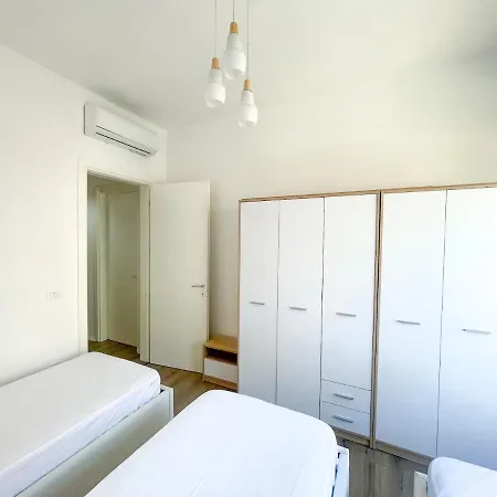 Superior 2br In A
